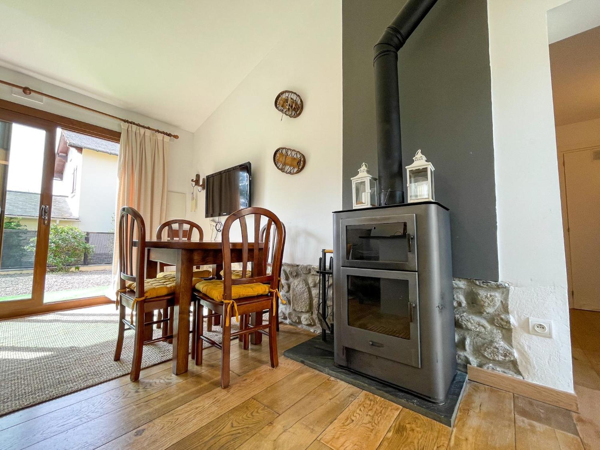 Villa Bonita Casa. Gran Jardin. Con Wifi. Bourg-Madame Exterior foto